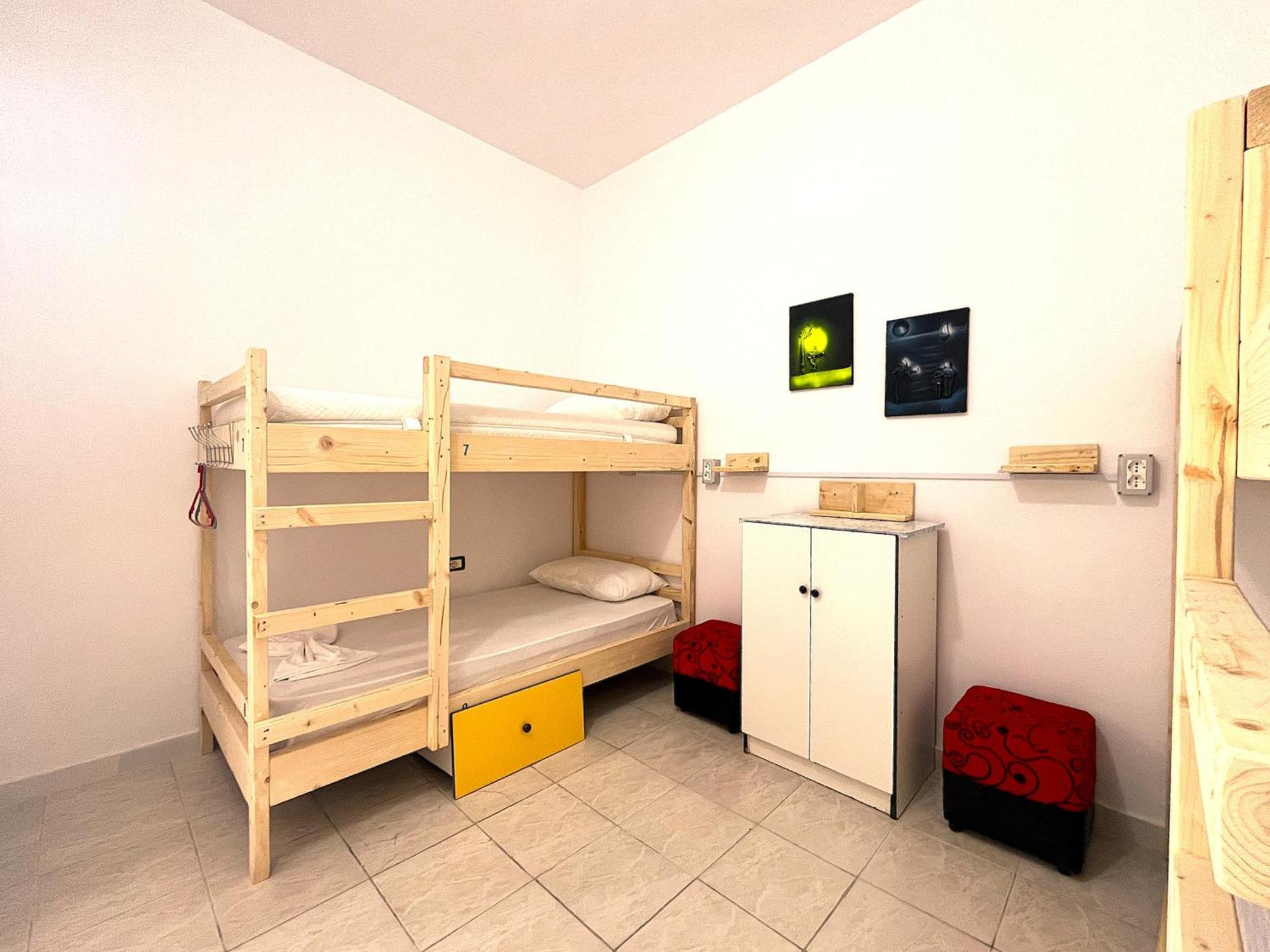 Hostel Old *