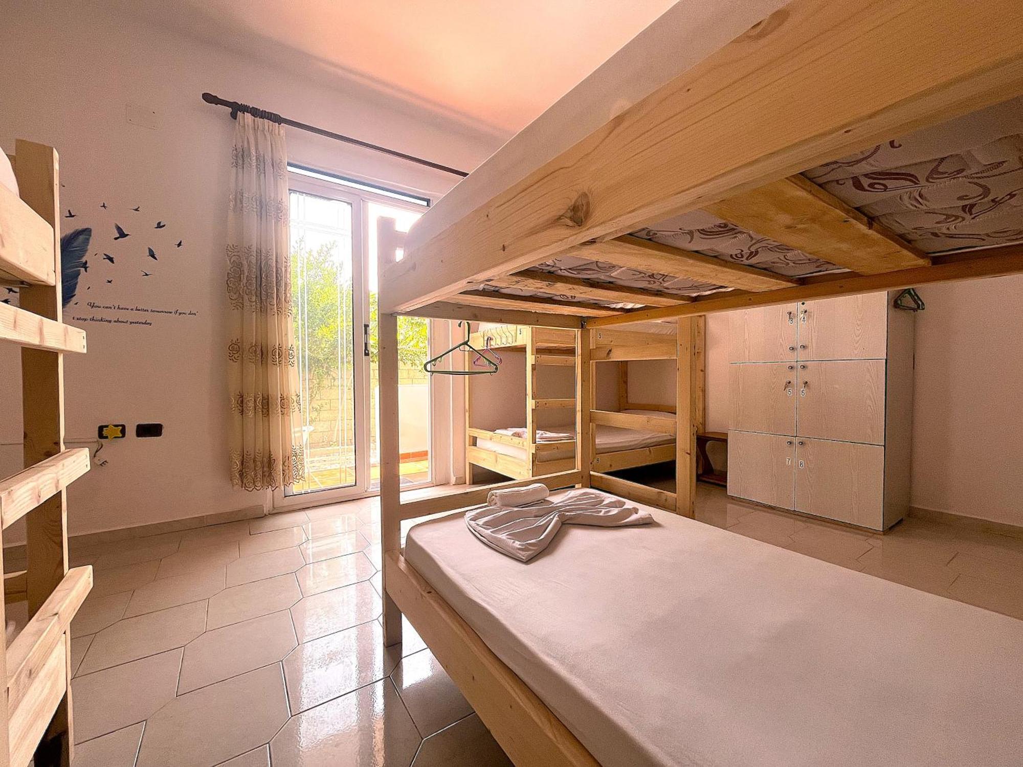 Hostel Old *